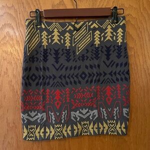 Willow & Clay Patterned Gray and Red Skirt